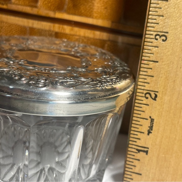 Vintage Towle Sterling Silver Glass Trinket Powder Vanity Jar Mirror Inside Lid - Picture 16 of 16